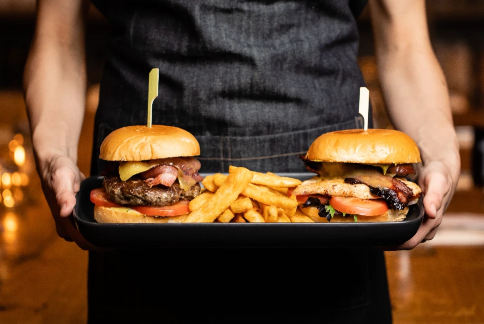 Where to Eat in Midway, FL: A Culinary Journey through the City's Flavors